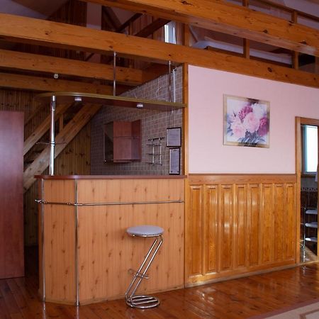 Gostiniy Dvor Non-Stop Hotel Kherson Bagian luar foto