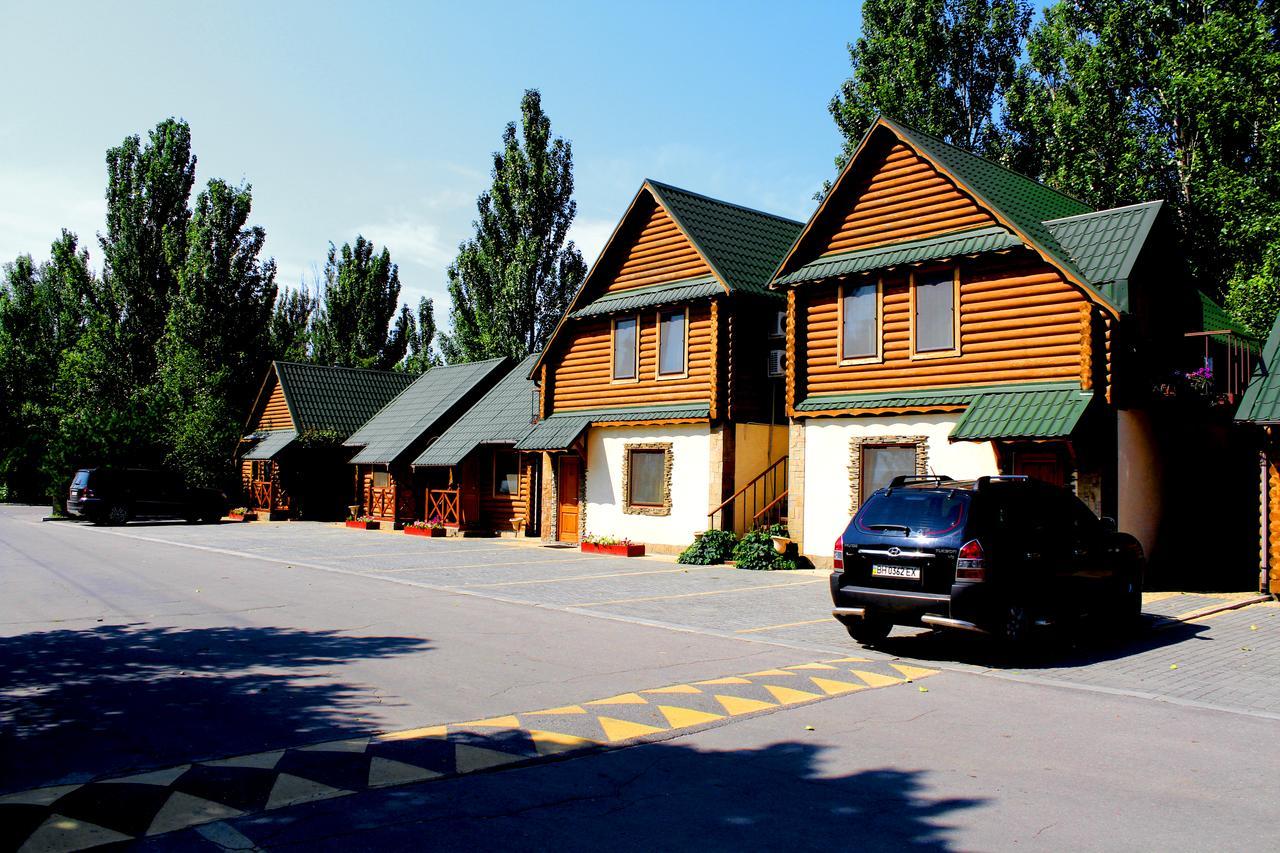 Gostiniy Dvor Non-Stop Hotel Kherson Bagian luar foto