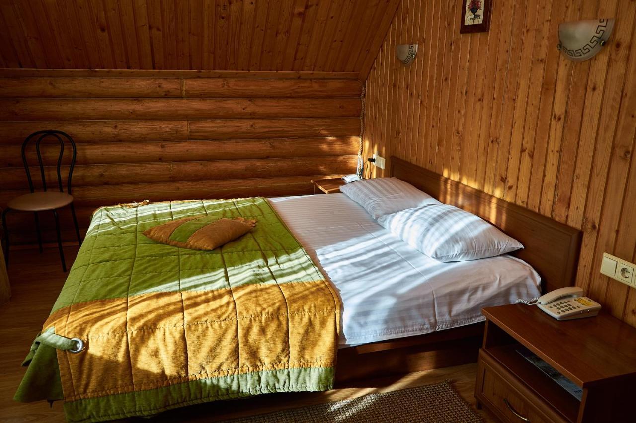 Gostiniy Dvor Non-Stop Hotel Kherson Bagian luar foto
