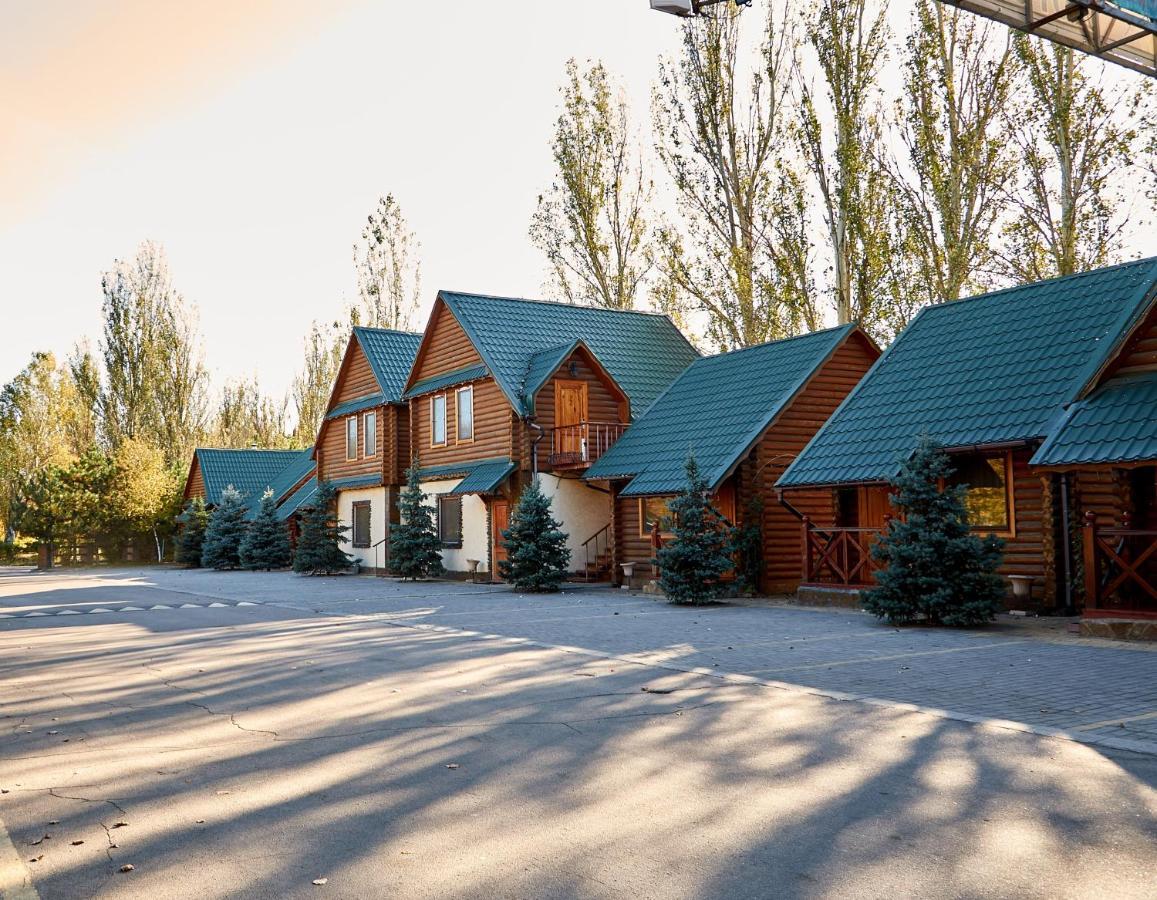Gostiniy Dvor Non-Stop Hotel Kherson Bagian luar foto